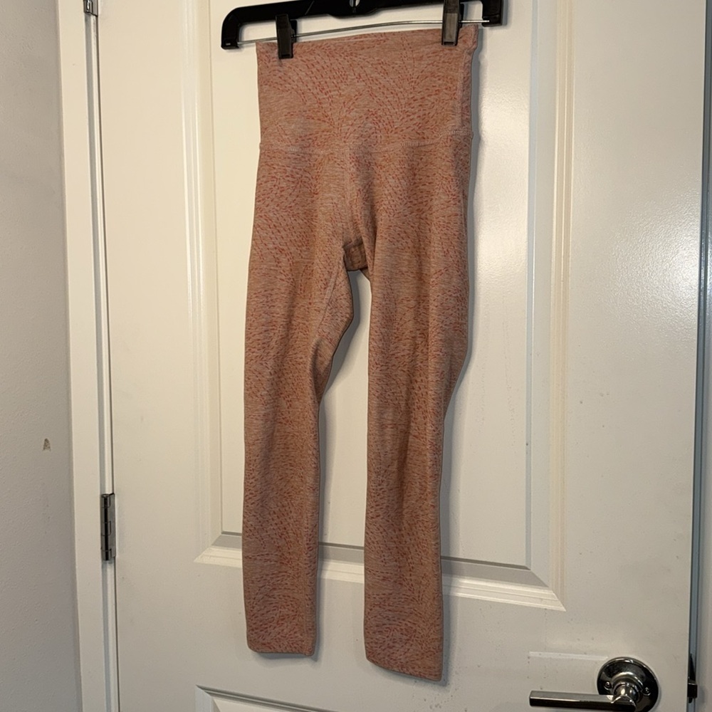 Beyond Yoga Space Dyed Peach Coral Crop Legging- Size XS